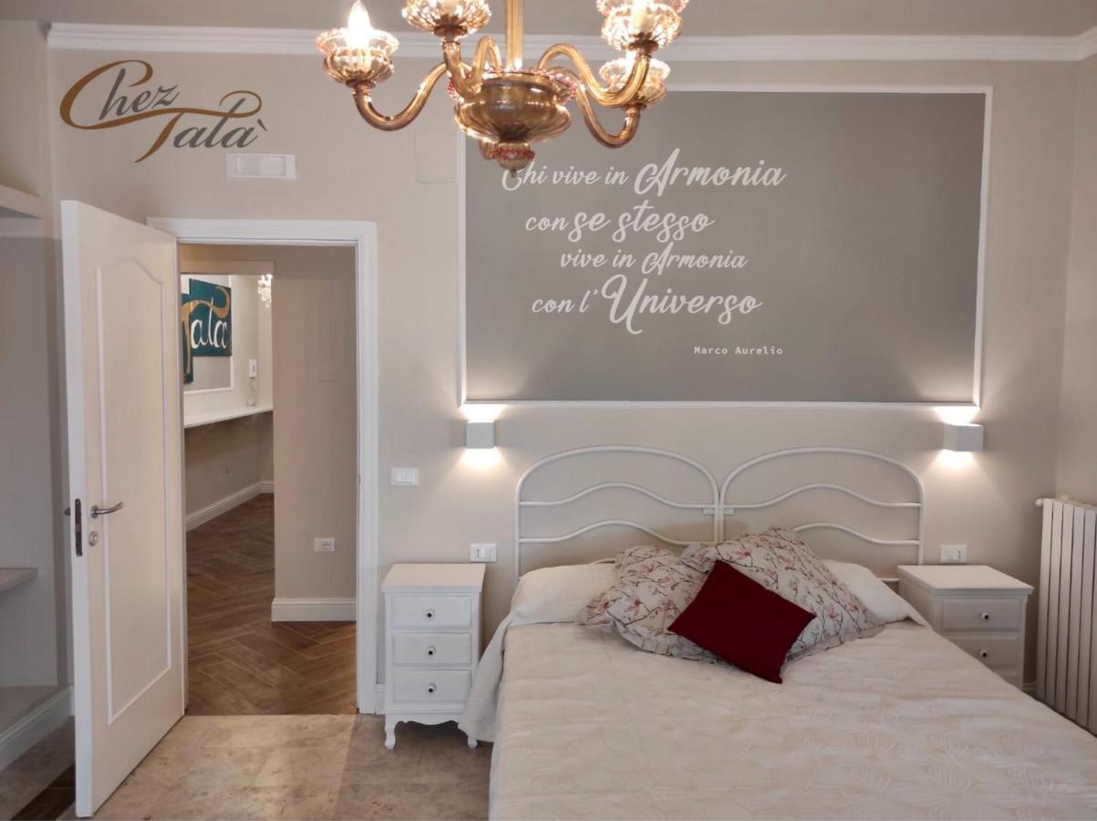 Bed and Breakfast Chez Tata' - Sce Tata Rossano Stazione Exterior foto